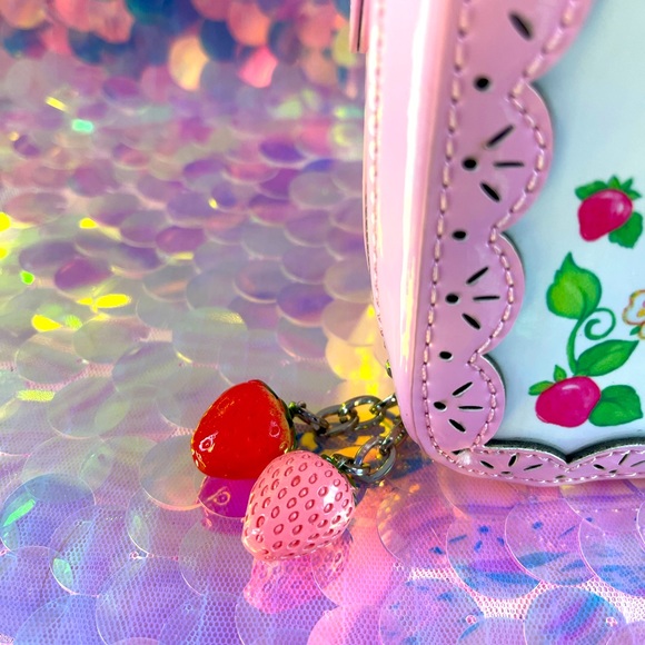 Dolls Kill x Strawberry Shortcake Lunchbox Purse - Picture 3 of 7